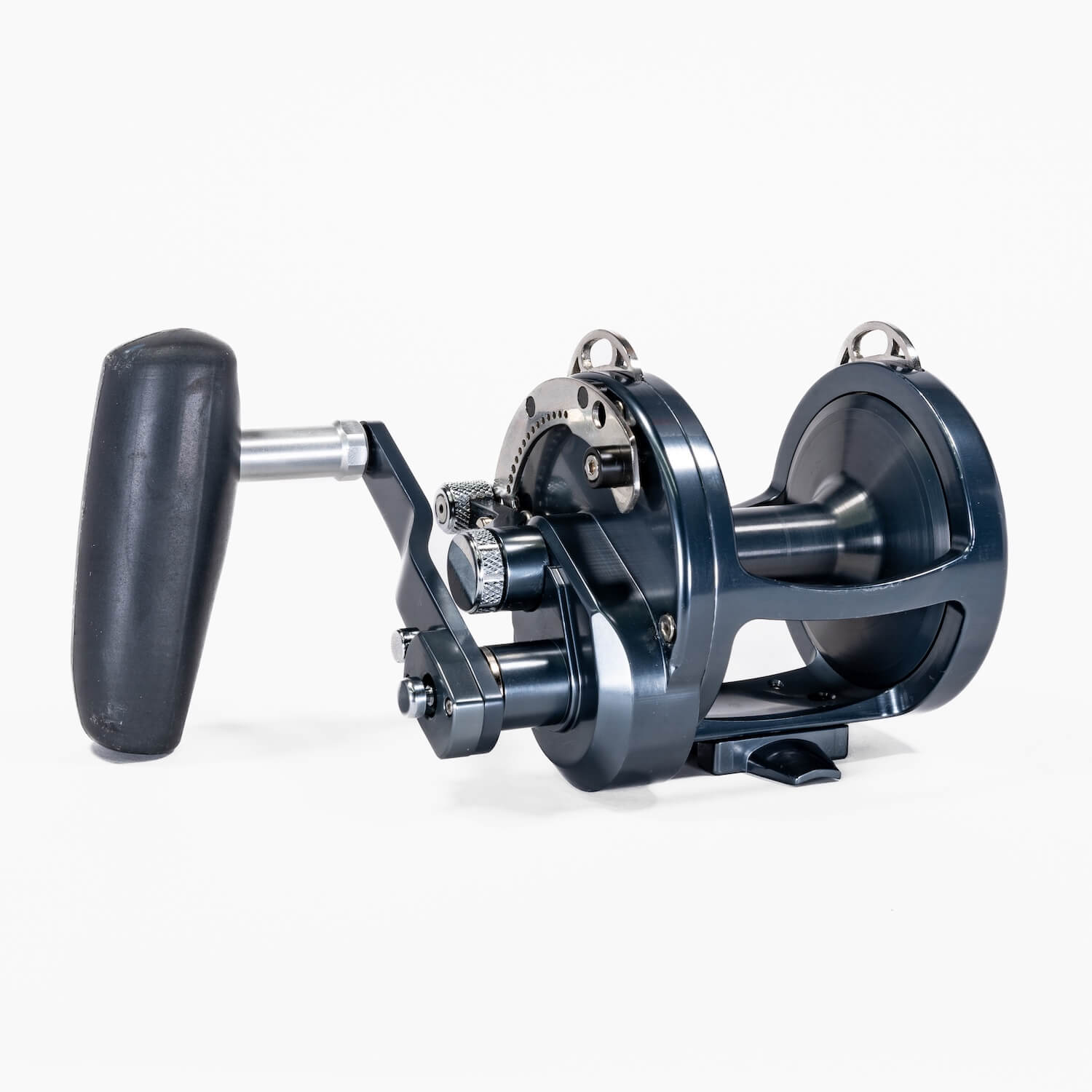 Avet HXW Raptor 2-Speed Conventional Reel – 50lb Drag, 8BB, Saltwater Ready (Choose Color)