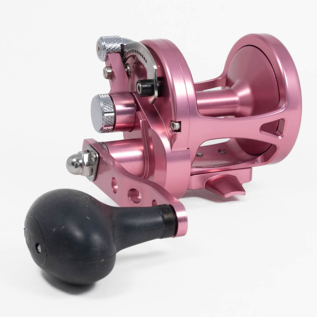 Avet-G2-MXJ-5.8-Lever-Drag-Reel-Pink