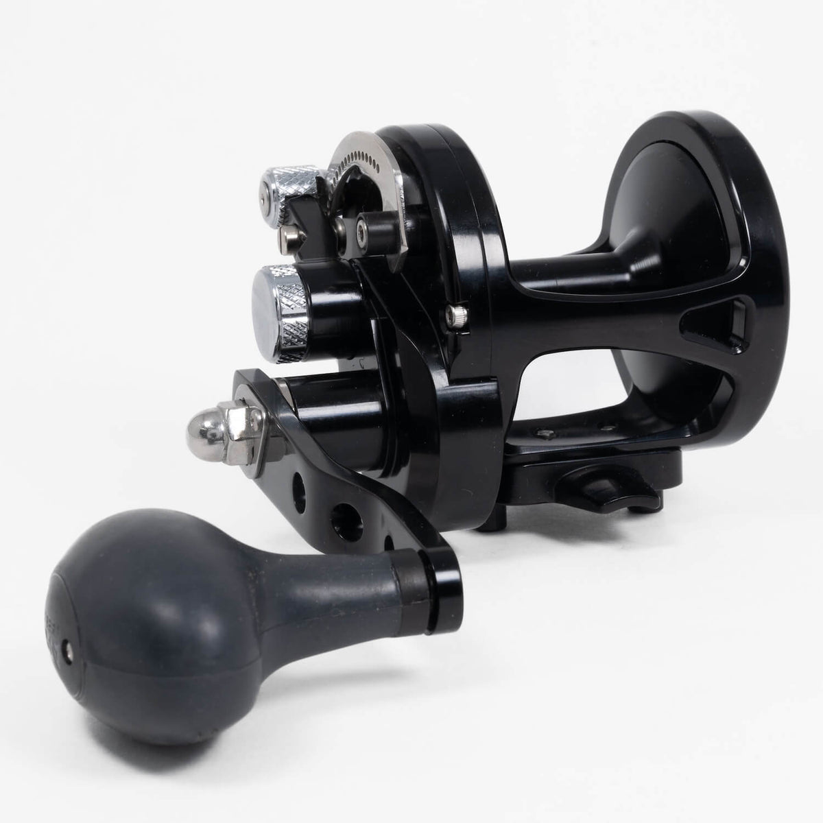 Avet-G2-MXL-5.8-Lever-Drag-Reel-Black