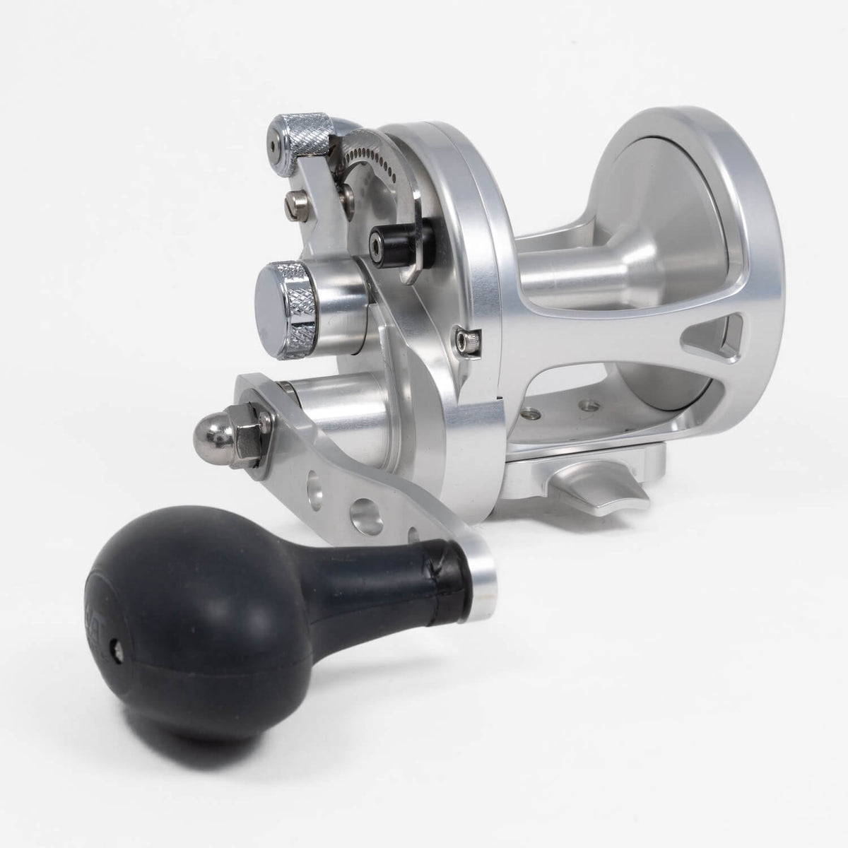 Avet-G2-MXL-5.8-Lever-Drag-Reel-Silver