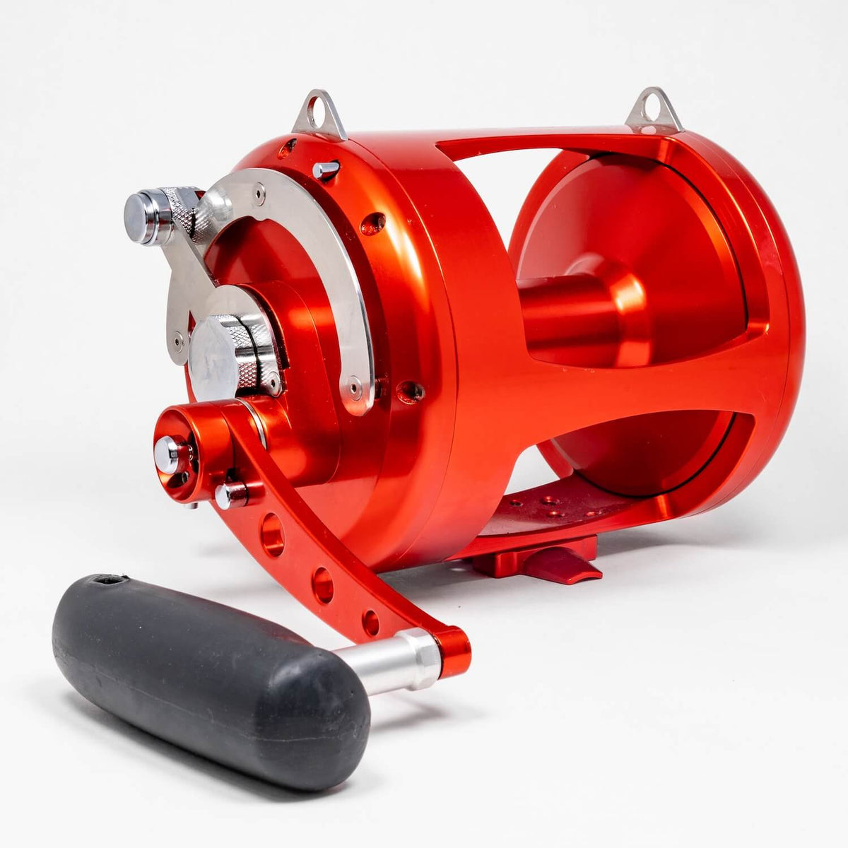 Avet-TRX-50W-Red_1;