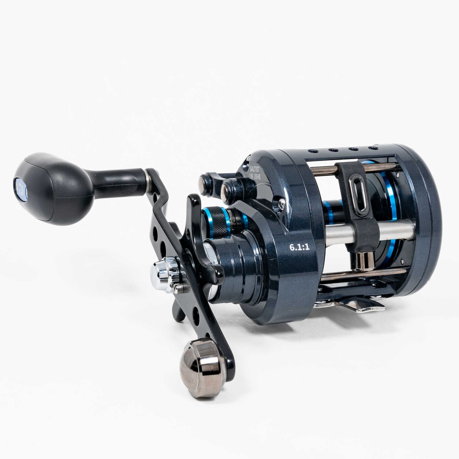 Daiwa STTLW20HB Saltist LW Conventional Levelwind Reel