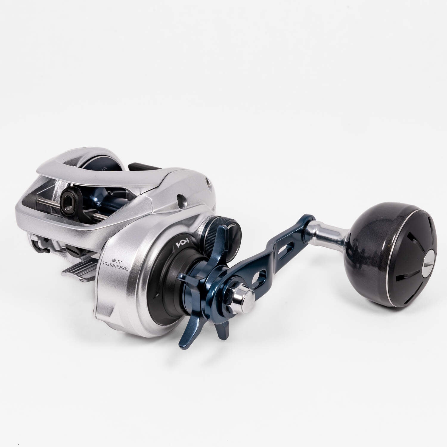 Shimano Tranx 300 and 400 Low Profile Baitcasting Reels - J&H Tackle